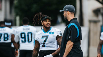 Panthers LB Shaq Thompson is expected to remain in Carolina on a reworked  2-year deal, as the team keeps one of its leaders, per…