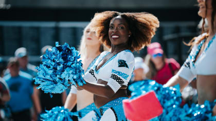 Tampa Bay Buccaneers' cheerleaders entertain the crowd Stock Photo