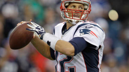 Brady Leads Pats To 52-28 Rout Of Bills