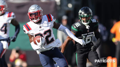 Versatile Cordarrelle Patterson enjoying the rhythm of the Raiders