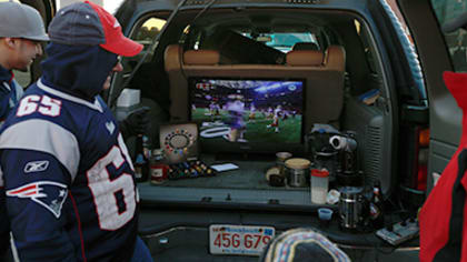 Setting Up a TV at a Tailgate Is Easier Than You Might Think