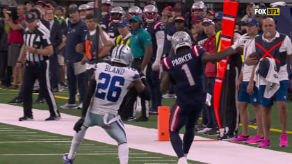 DeVante Parker of the Miami Dolphins at AT&T Stadium on September 22