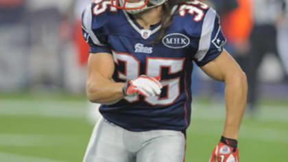 Patriots bring back Ross Ventrone