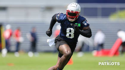 New England Patriots linebacker Ja'Whaun Bentley eyes down