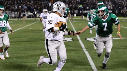 Derek Carr speaks with Erin Andrews following Raiders' thrilling win