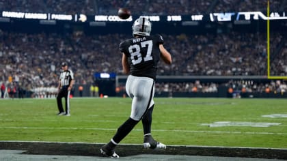 Source: Raiders signing Blake Martinez