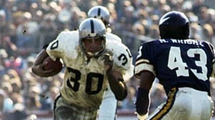 Numbers Don't Lie: History of Raiders Jersey No. 81