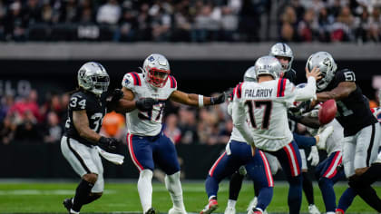 Las Vegas Raiders defensive end Malcolm Koonce during an NFL game  Fotografía de noticias - Getty Images