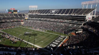 Oakland Raiders star Khalil Mack's high school jersey retired by the  Westwood Panthers