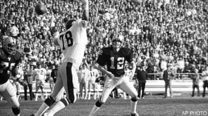 Raiders Overwhelm Steelers in 1983 AFC Divisional Playoff Game