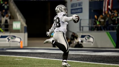 Las Vegas Raiders running back Josh Jacobs (28) gains yards on a