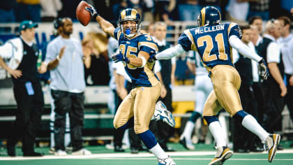 Legends of the Super Bowl: Kurt Warner Leads the Rams to a win in Super  Bowl XXXIV