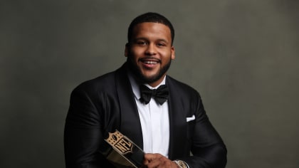 Aaron Donald becomes highest-paid defensive player in NFL history - Cardiac  Hill