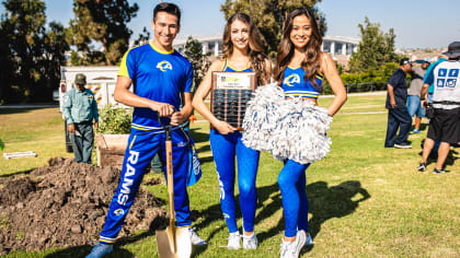 Los Angeles Rams Cheer Team Visits 11010 smB — Weingart Center