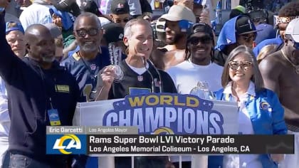 Cooper Kupp pays tribute to Kobe at Rams' Super Bowl parade