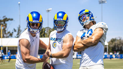 Los Angeles Rams punter Riley Dixon fake punt and pass to convert 4th down