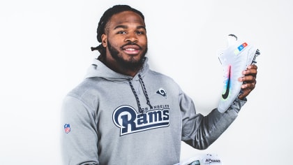 South Side artist creates colorful cleats for Steelers, other pro players