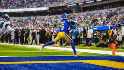 Los Angeles Rams quarterback Matthew Stafford uncorks 37-yard deep