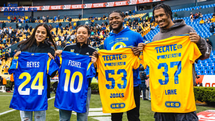 Los Angeles Rams linebacker Ernest Jones (53) tackles Buffalo