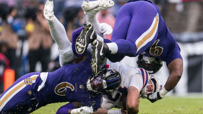 Linebacker Patrick Queen of the Baltimore Ravens in action during a News  Photo - Getty Images