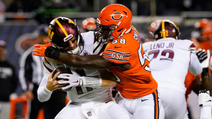 Baltimore Ravens linebacker Roquan Smith (18) warms up before an NFL  football game against the Carolina Panthers, Sunday, Nov. 20, 2022, in  Baltimore. (AP Photo/Nick Wass Stock Photo - Alamy