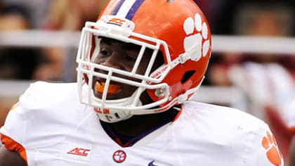 Featured Falcon Friday: Nose Tackle Grady Jarrett