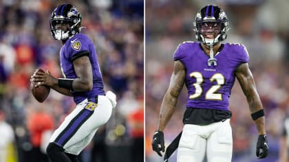 Baltimore Ravens quarterback Lamar Jackson (8) throws against the Detroit  Lions in the first half of an NFL football game in Detroit, Sunday, Sept.  26, 2021. (AP Photo/Duane Burleson Stock Photo - Alamy