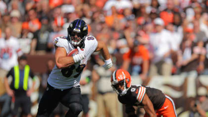 Gameday Arrivals: Ravens at Cleveland Browns Stadium