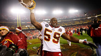 Washington Redskins' London Fletcher (59) celebrates his