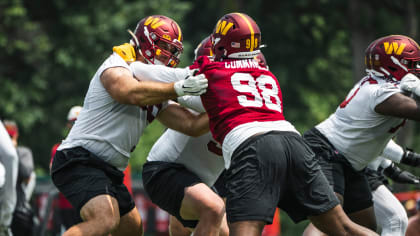 Washington Commanders defensive tackle Phidarian Mathis (98) runs a drill  during an NFL football practice at FedEx Field, Saturday, Aug. 6, 2022, in  Landover, Md. (AP Photo/Alex Brandon Stock Photo - Alamy