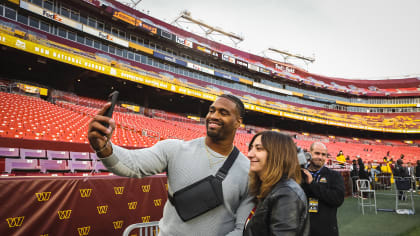 Doc Walker Sits Down With Redskins Legend Gary Clark 