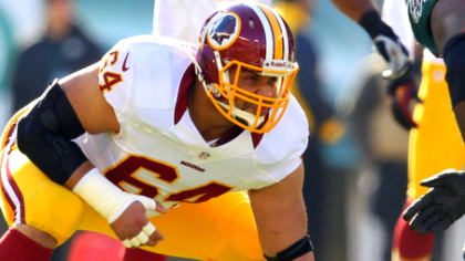 Redskins Bring Back Kedric Golston