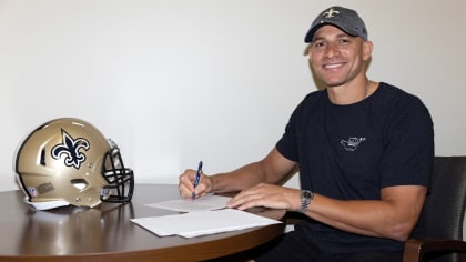 Saints sign tight end Jimmy Graham to one-year contract