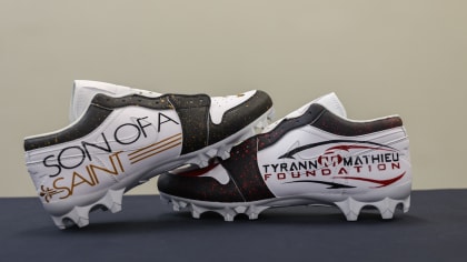 New Orleans Saints WR Chris Olave showcased custom cleats Week 4 in London  paying tribute to his Cuban Heritage