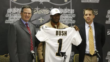 Video: Reggie Bush leads Superdome in Who Dat chant before Saints playoff  game