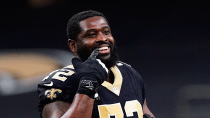 Terron Armstead limps off, Saints trail by 10 - NBC Sports