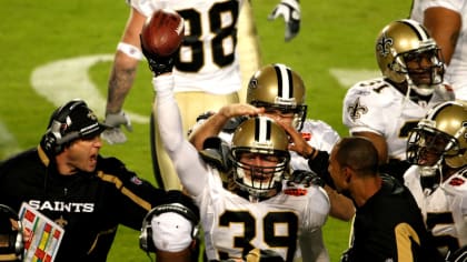 2009 Saints Super Bowl Team Honored at Halftime in Week 15