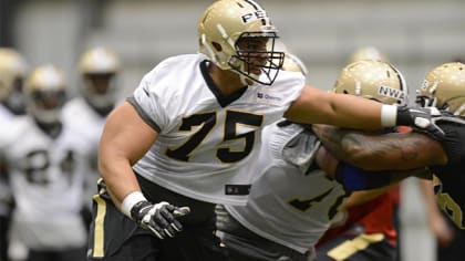 Tampa, Florida, USA. 09th Dec, 2018. New Orleans Saints offensive guard  Andrus Peat (75), New Orleans Saints center Max Unger (60) and New Orleans  Saints offensive guard Larry Warford (67) during the