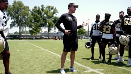 Dennis Allen & Jabari Greer address the team at practice after Saints Hall of Fame announcement