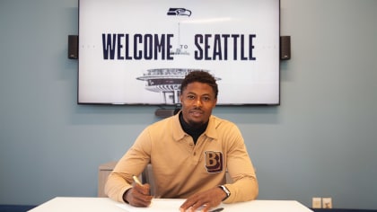 Seattle Seahawks give recently re-signed Artie Burns number 3