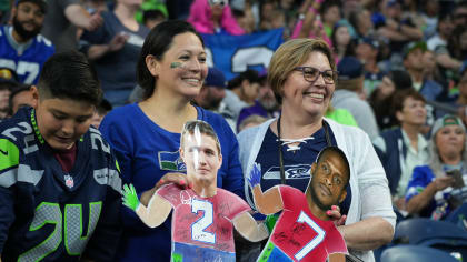 Delta 12Status brings back priority boarding to Seahawks fans