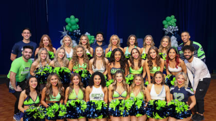 Seattle Seahawks Cheerleaders Pictures: Meet The 'Sea Gals' At