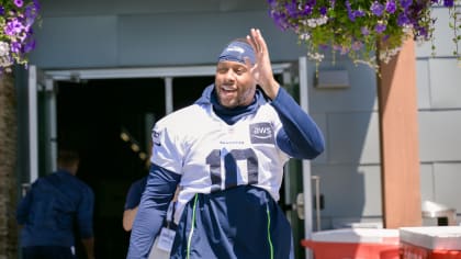 Seahawks sign Uchenna Nwosu to 3-year extension