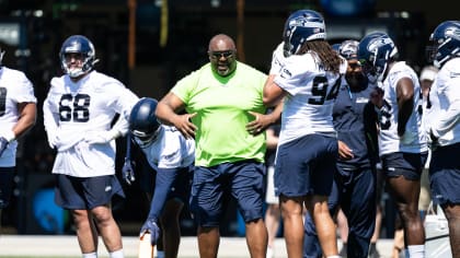 Bobby Wagner's Seattle Seahawks reunion also means the return of wearing  No. 54 - Field Gulls