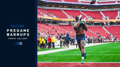 Best Photos From Seahawks-Rams Pregame Warmups