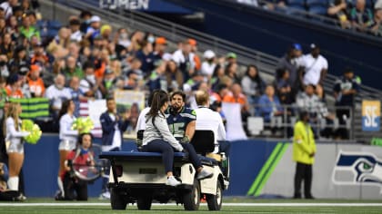 Seahawks GameCenter: Live updates, highlights from Seattle's 2019 preseason  opener vs. Broncos