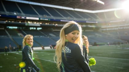 Photos: Sea Gals, 12s get festive for the Seahawks on Christmas