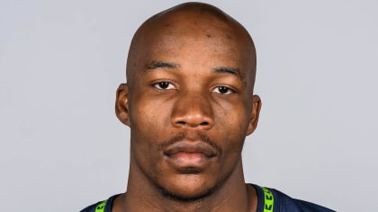 NFL Monday night: Mike Jackson on the ball for Seahawks 