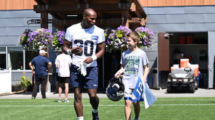 Seattle Seahawks Kids Med…, Outdoors and Sporting