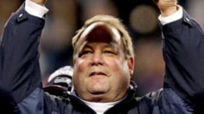 Jo al Twitter: Wow — this is huge… Mike Holmgren, one of the greatest  coaches in football history (who's also a Wisconsinite) just came out in  support of Mandela Barnes! He's also